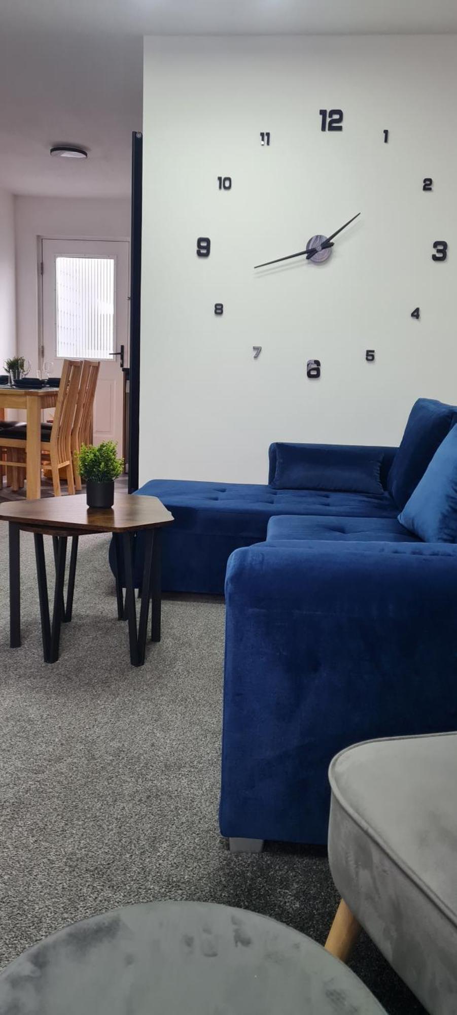 Stylish Home In Linlithgow With Free Parking Экстерьер фото